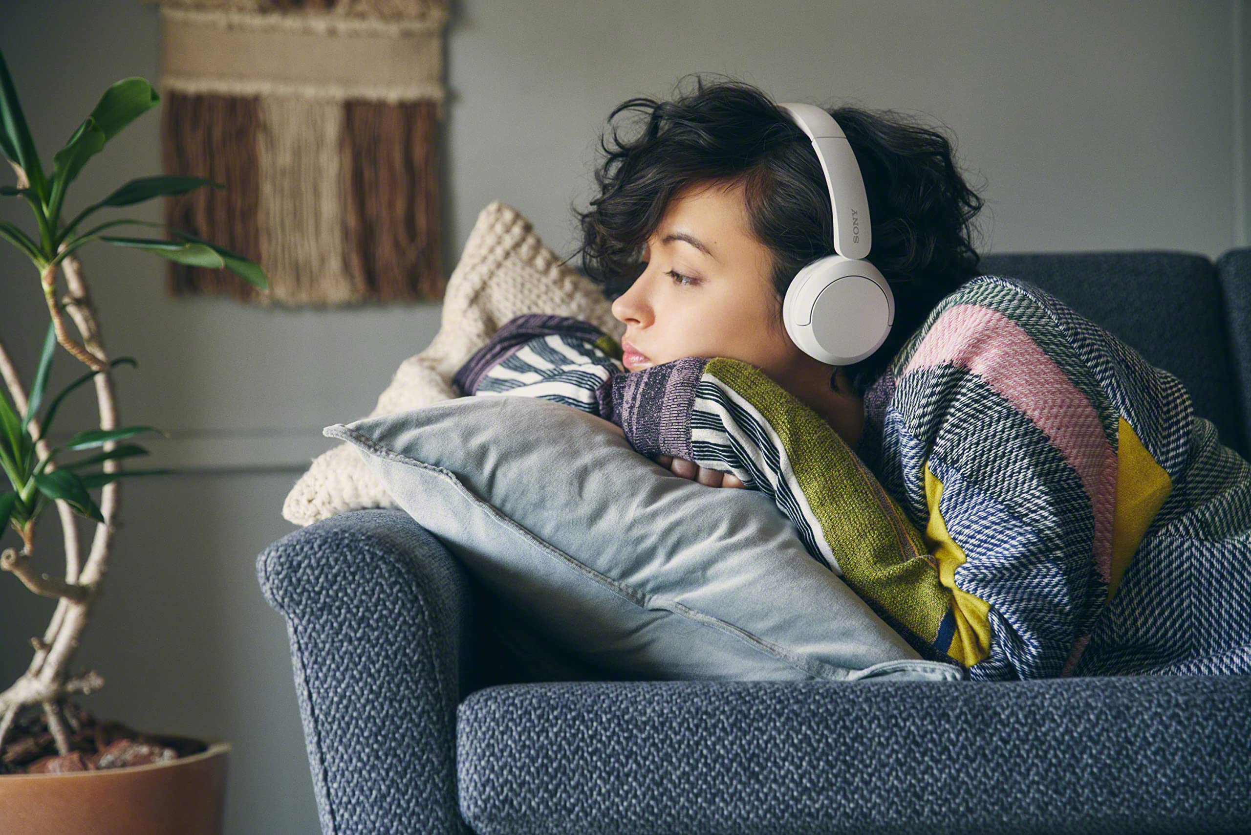 Sony WH-CH520 Wireless Bluetooth Headphones On Ear with Mic, Up to 50Hrs Battery, Quick Charge, DSEE Upscale, Multipoint Connectivity, Voice Assistant, Customized EQ-Blue